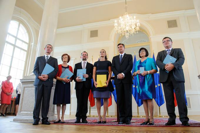 The President of the Republic of Slovenia, Borut Pahor, today, on Statehood Day, at the ceremony in the Presidential Palace, conferred decorations.